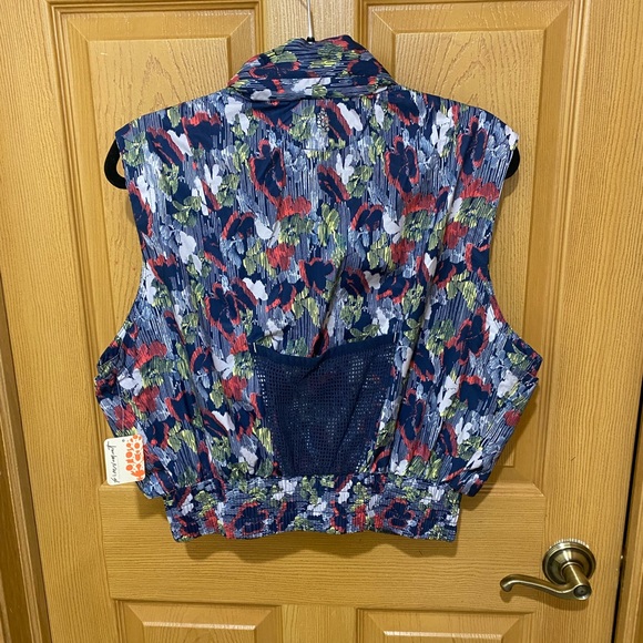 Free People Movement Off The Grid Printed Vest size XS - Picture 2 of 4